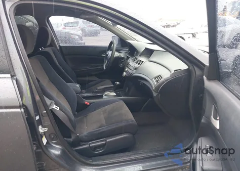 2010 Honda Accord 2.4 Lx-P z USA, uszkodzony, nr VIN 1HGCP2F4XAA003242